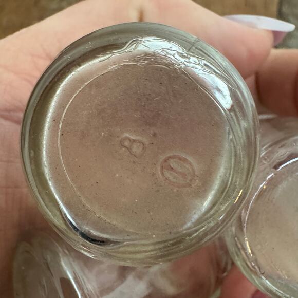 Owens Illinois Set of 3 Small Glass Vials Jars Decorative bud vase shelf decor - Picture 6 of 7